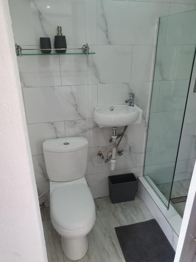 Devachan Apartments Бриджтаун Екстер'єр фото