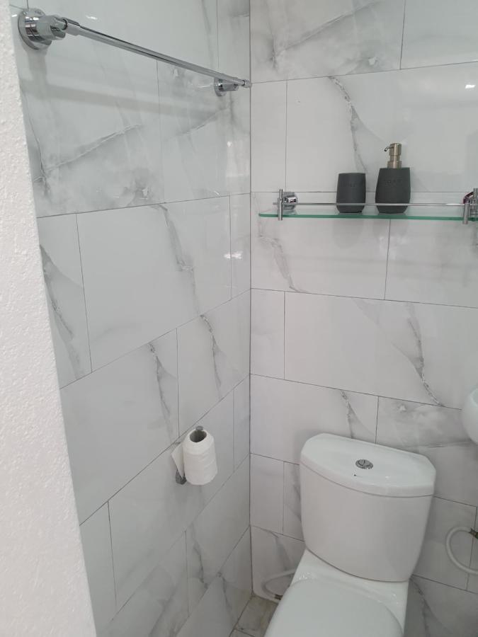 Devachan Apartments Бриджтаун Екстер'єр фото