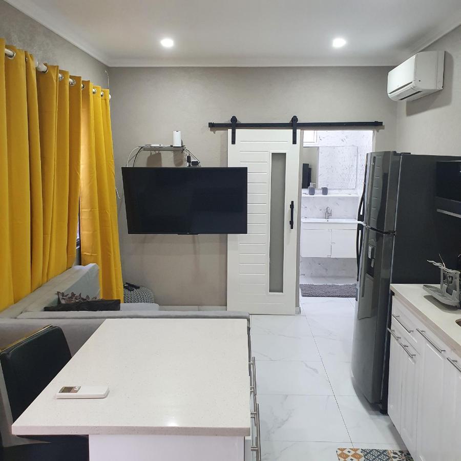 Devachan Apartments Бриджтаун Екстер'єр фото